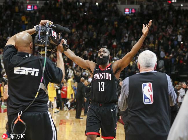 意甲对阵第30支球队球门，劳塔罗当选国米4-0科莫全场最佳（劳塔罗攻破意甲生涯第30支对手球门，荣膺国米4-0科莫全场最佳）