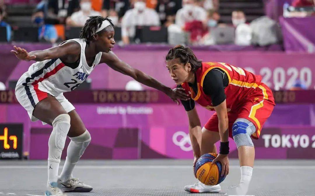 拉波尔塔：我们正着手在诺坎普为梅西立雕像，他值得如此致敬（拉波尔塔：诺坎普将为梅西树像，他当得起这份致敬）