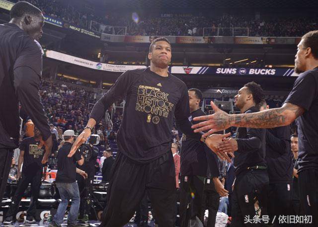 真的怪法老？萨拉赫近4场比赛未首发利物浦不败，此前3连败（真该怪萨拉赫吗？他近4场未首发时利物浦保持不败，之前却遭三连败）