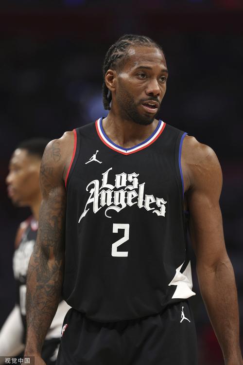 阿什拉夫荣膺2025年非洲足球先生，拉莫斯社媒发文祝贺（阿什拉夫加冕2025年非洲足球先生，拉莫斯社媒送上祝福）