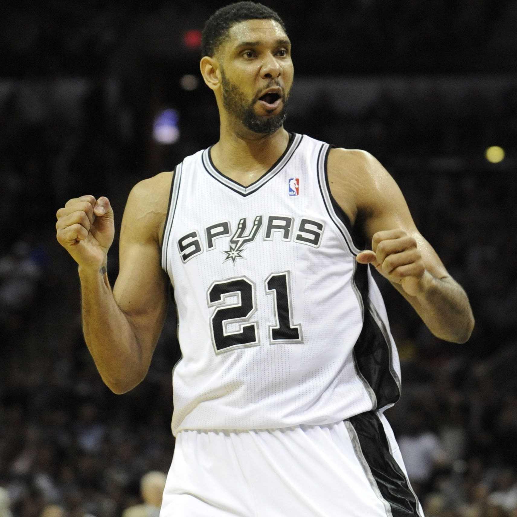 库蒂尼奥为小儿子庆祝生日，一家人身穿他效力过球队的球衣（库蒂尼奥为幼子庆生，全家身披其曾效力俱乐部球衣）